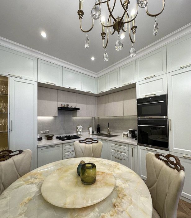 Премиум квартира посуточно — центр, метро рядом