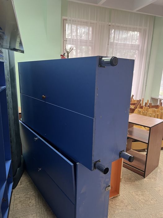 Срочно продам шкафы