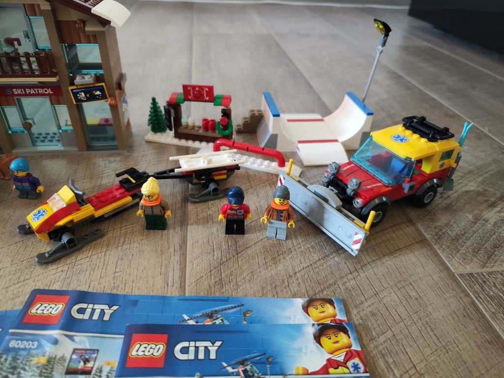 LEGO City Town - Statiunea de schi 60203