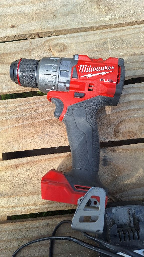 Masina de insurubat cu impact Milwaukee M18 patrat de 3/4;