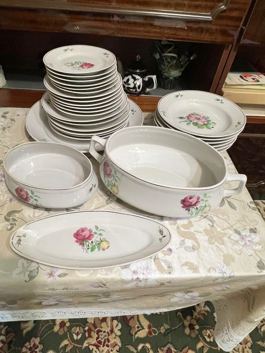 Сервиз столовый "Роза, шиповник", 22 предмета,фарфор, золочение,ФЗ Дул