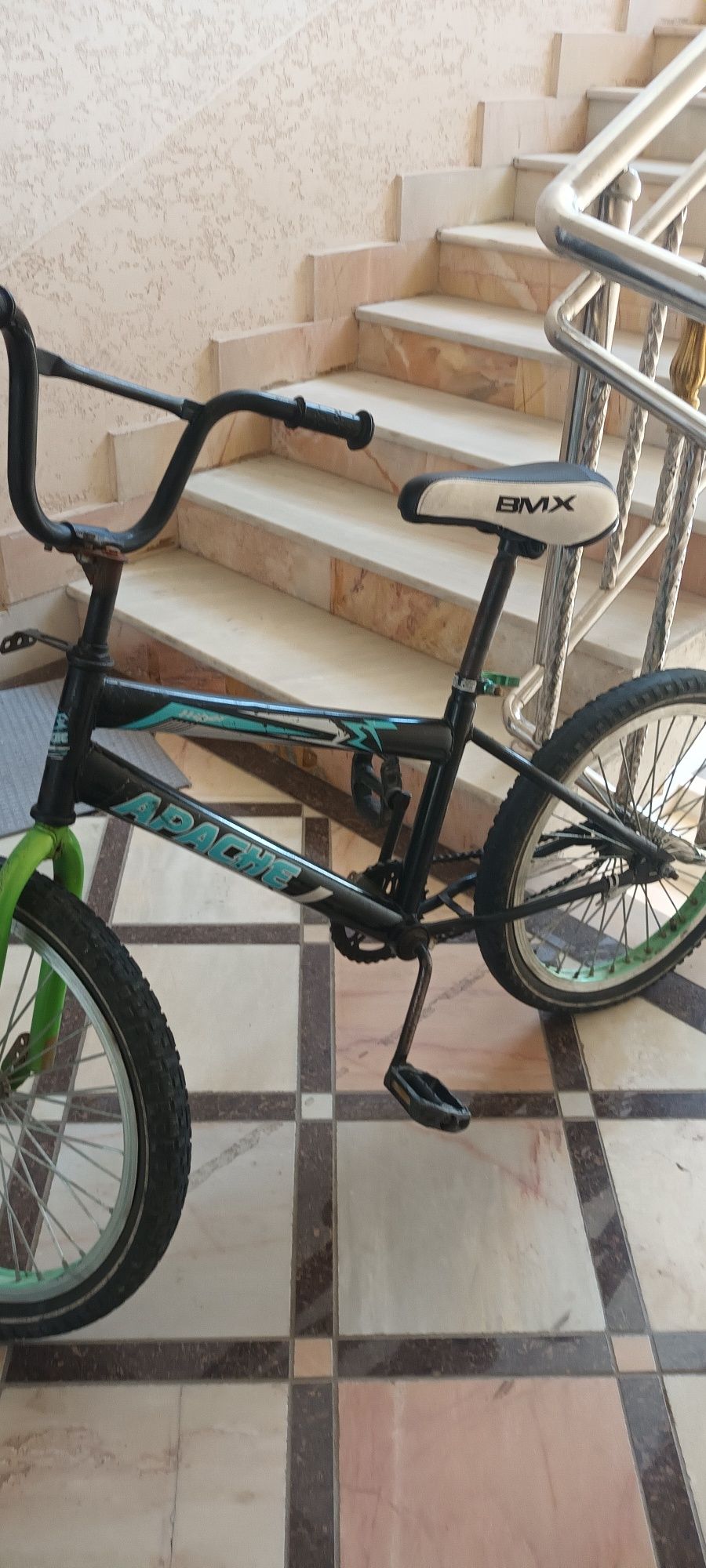 Velik apache 20.