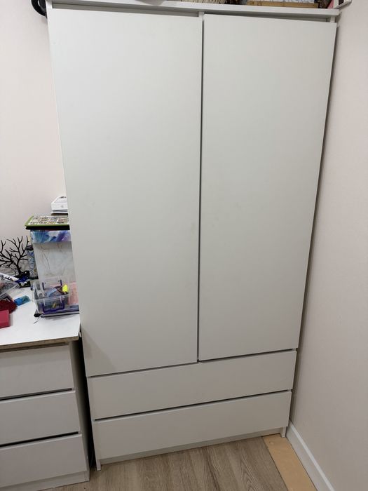 Продам шкаф, стол письменный