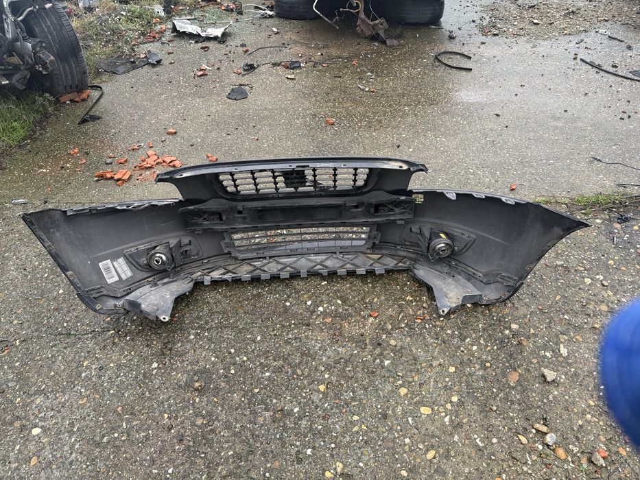 Volvo v50 face 2010 година Предна Броня