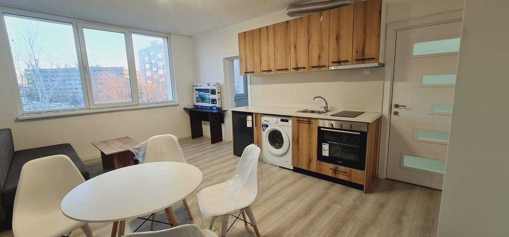 Дава се под наем Двустаен апартамент в Търговище, Запад 1 - 45 кв.м за 255 € - Снимка #1