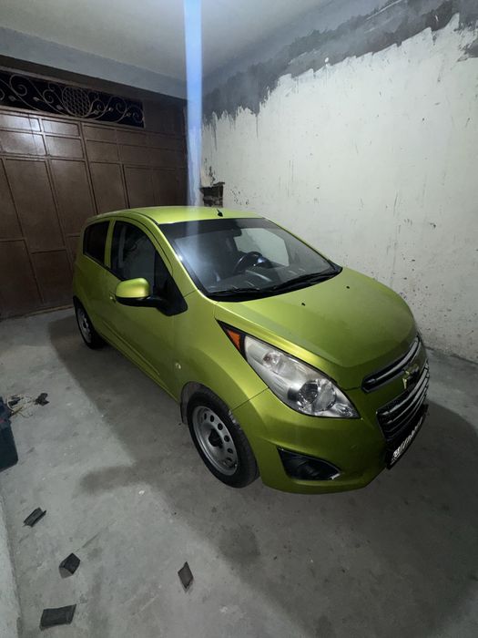 Срочно продам Spark 2 позиция 2010 года