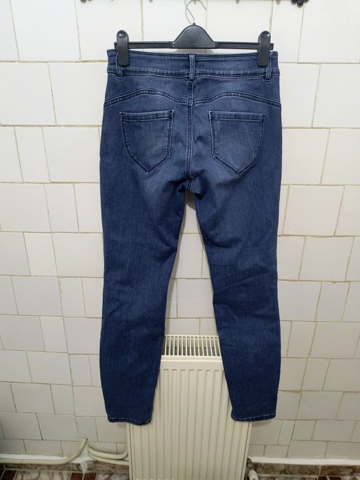 Blugi marca Tom Tailor mărime 32 culoare albastru