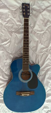 Продавам STAGG електроакустична китара SA20ACE BLUE (ЗАПАЗЕНА ЗАСЕГА)