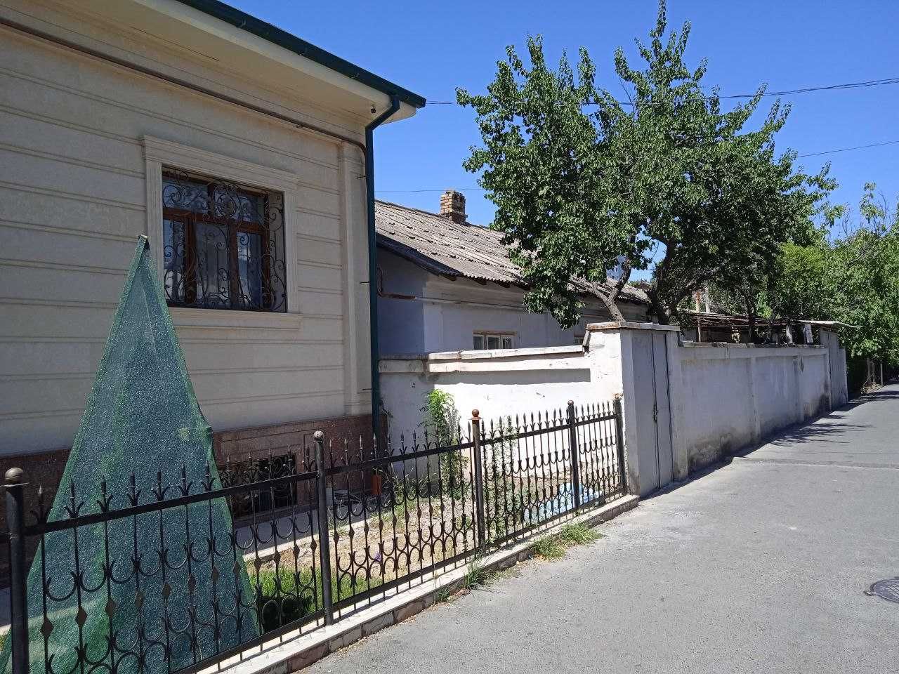 СОТИЛАДИ Мирзо Улуғбек тум. Амир Темур мах. ориен. быв. рест. Трюфель
