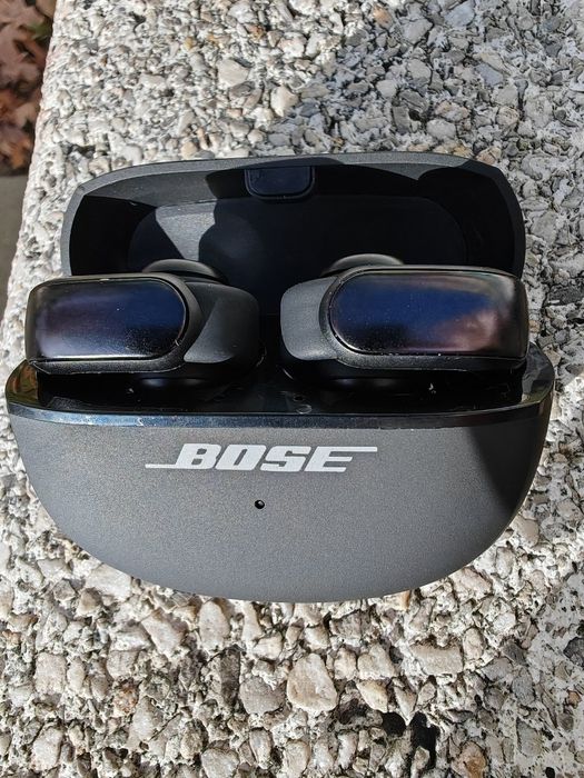 Чисто нови слушалки Bose Ultra Open Earbuds