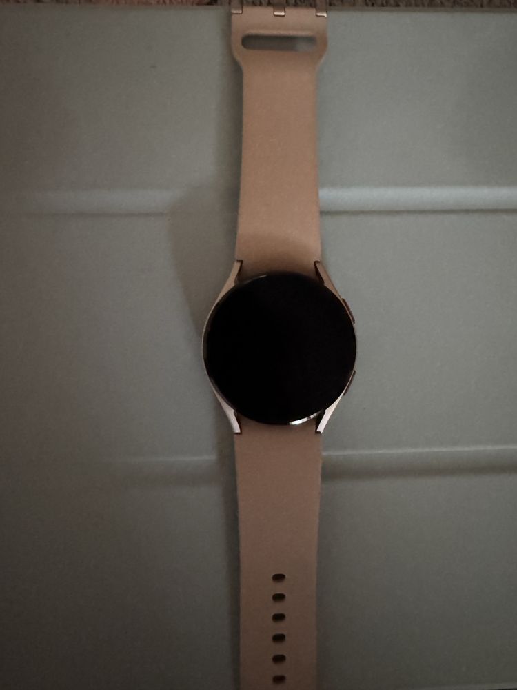 Galaxy watch 4 часы
