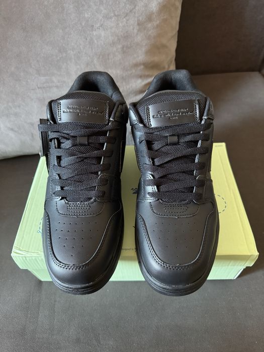 Adidasi Off-White Out Of Office