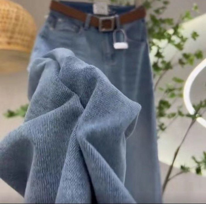 Срочно женский жинси шим сотилади.