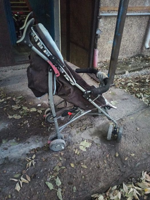 Детская коляска прогулочная