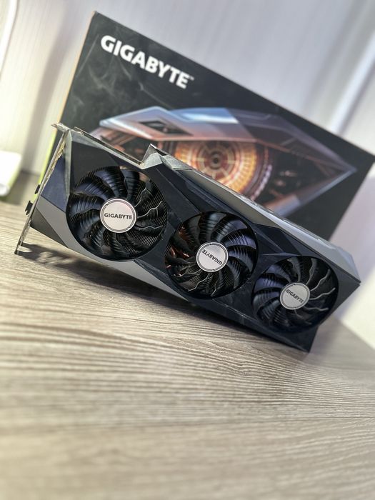 Продам игровую видео карту Geforce RTX 3080