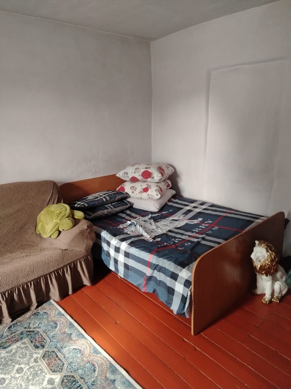 Продам пол дома по улице переулок центральный дом 19