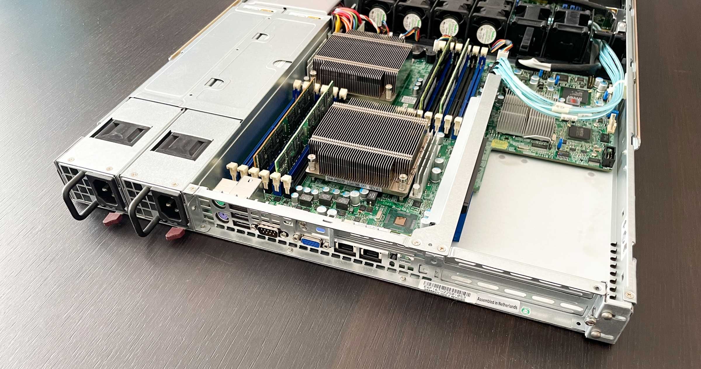 Server Supermicro 2x Xeon L5630, 32GB DDR3, surse redundante