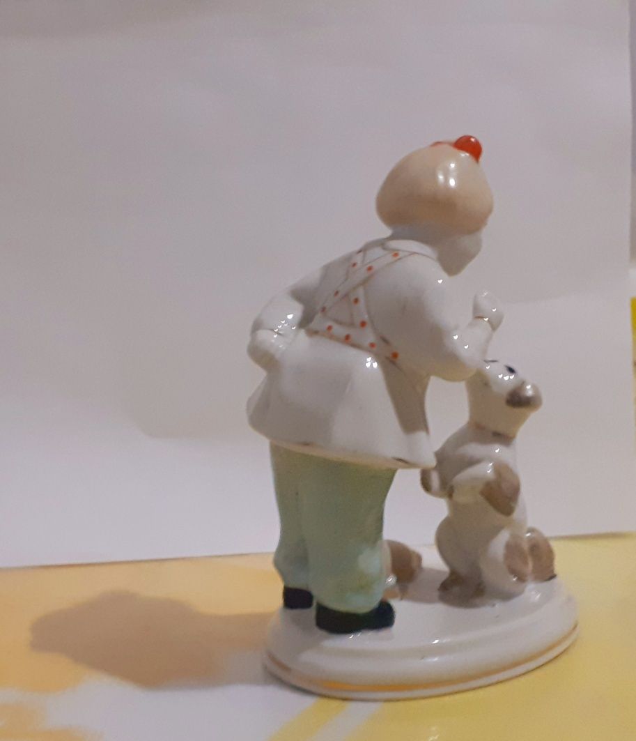 Статуэтка девочка с собачкой СССР