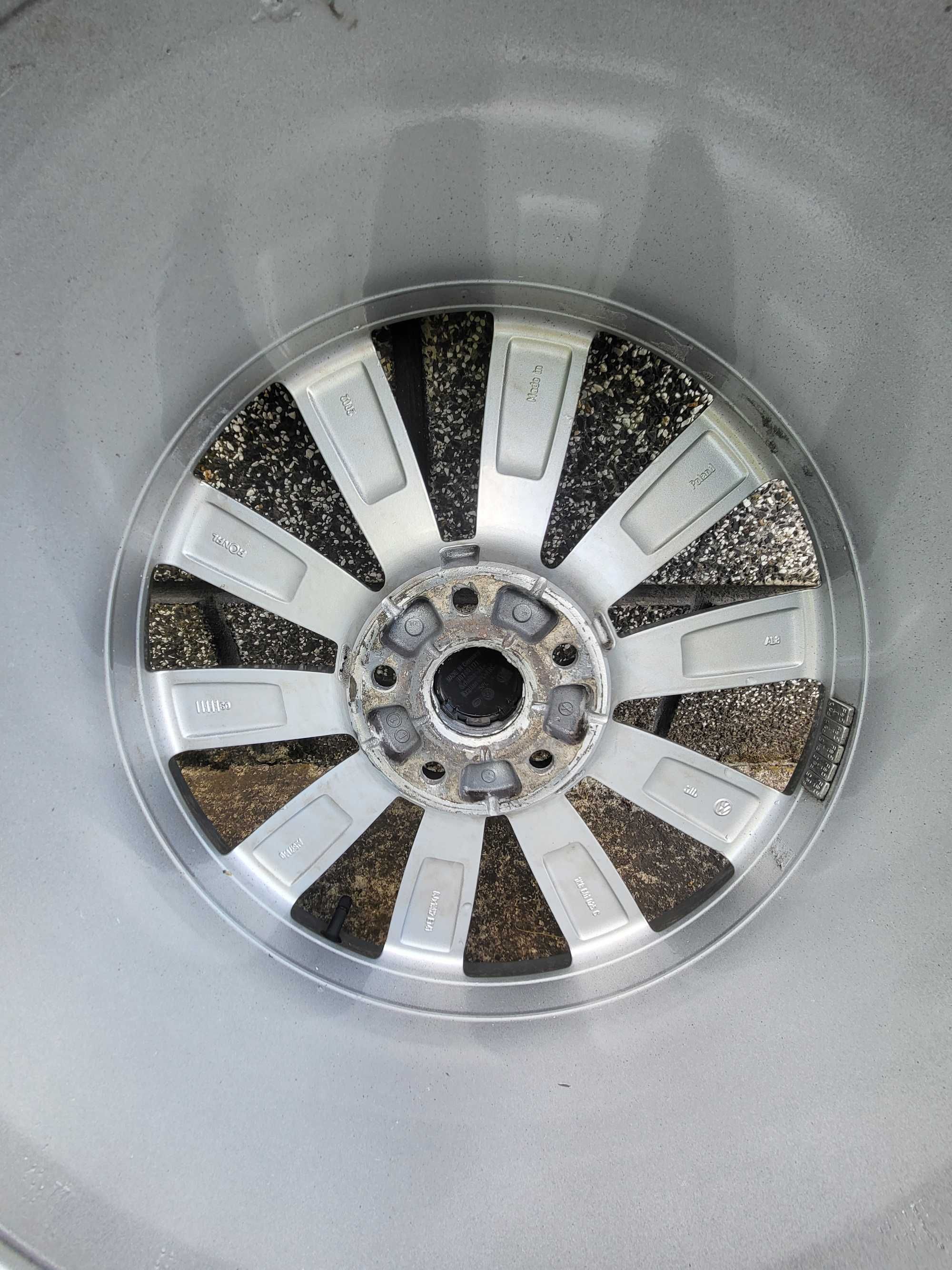 Джанти с нови гуми 215/35 R19