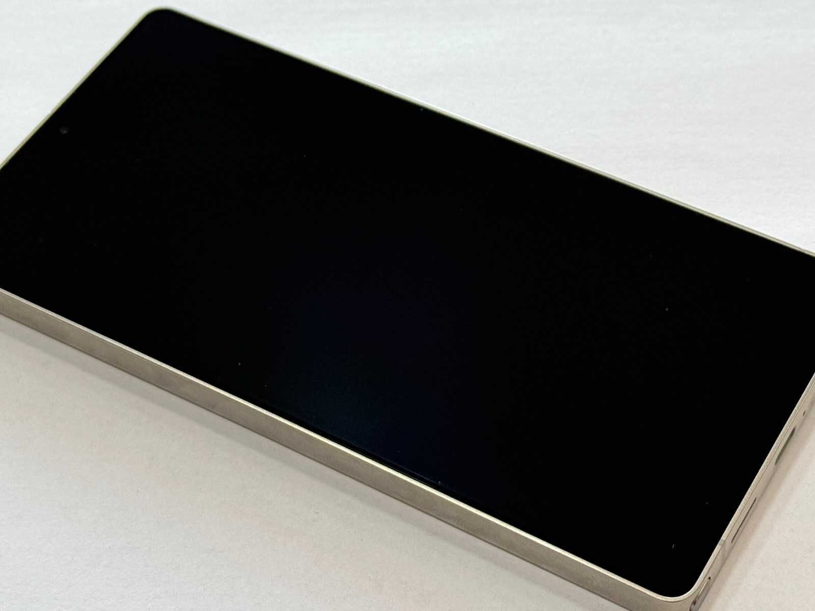 Samsung Galaxy S25 Ultra 5G 256GB 12GB RAM Dual
