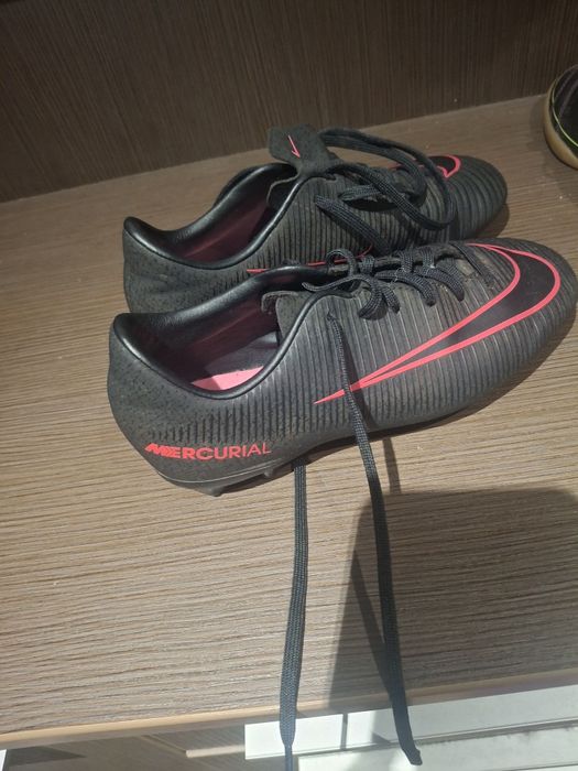 Бутонки Найк Nike