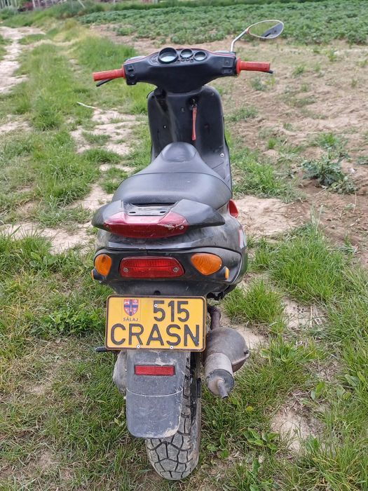 Vând scuter piaggio nrg