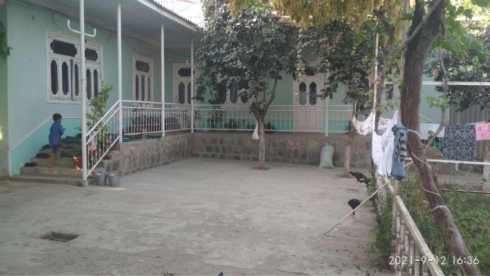 Мархамат шахрида 6 сотихли ховли