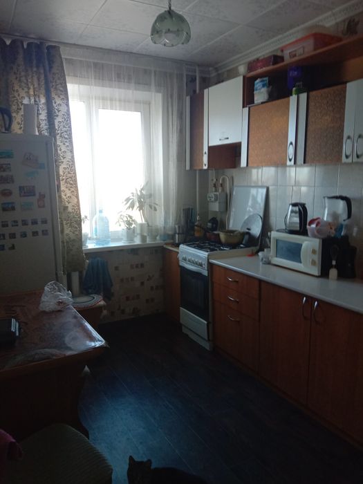 Сдам 2 комнатную в 19 мкр 120000
