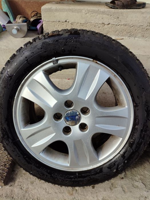 Roti de iarnă Ford 205/55R16