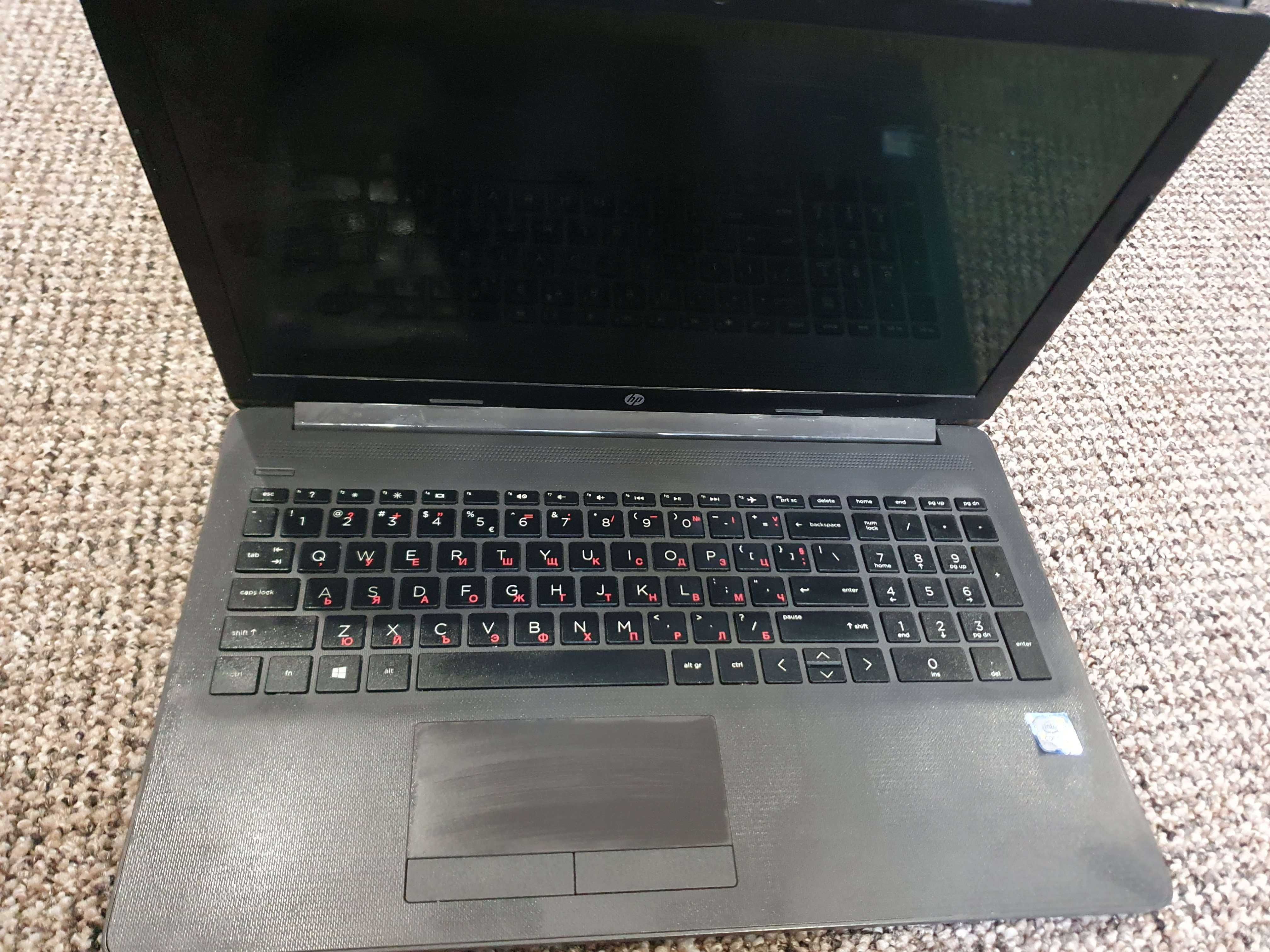 Продавам Laptop HP 250 G7