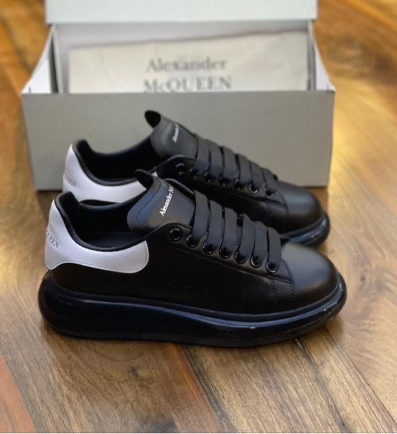 Adidasi ALEXANDER MCQUEEN l Produs NOU cu eticheta.