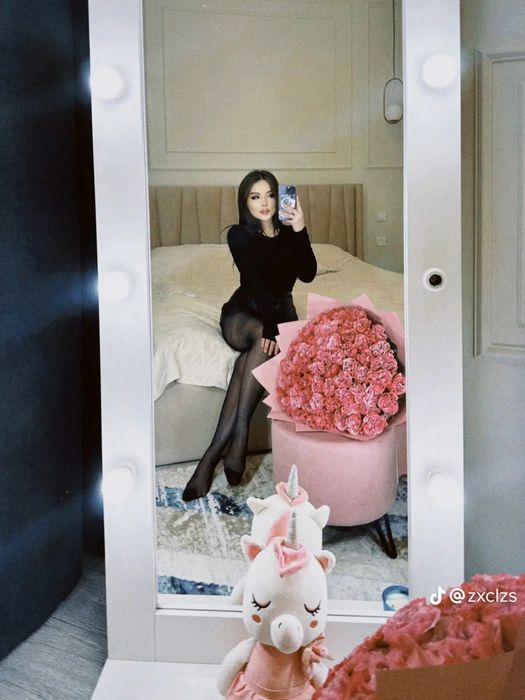 зеркало с лампочками продается