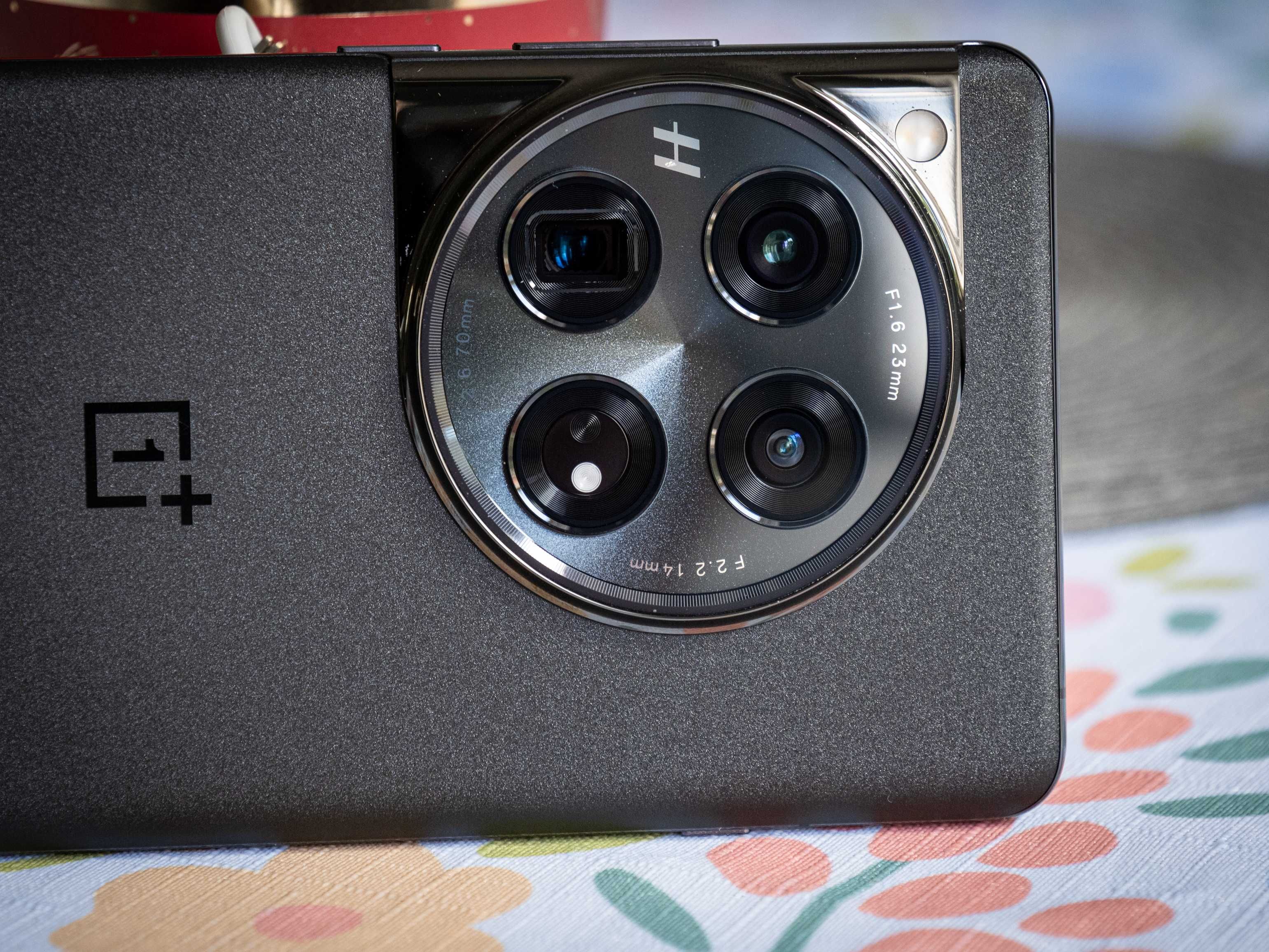 Oneplus 12 16/512GB пълен комплект с аксесоари