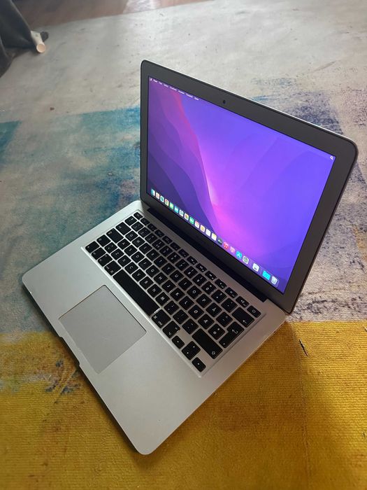 laptop macbook air 2015 -480 lei