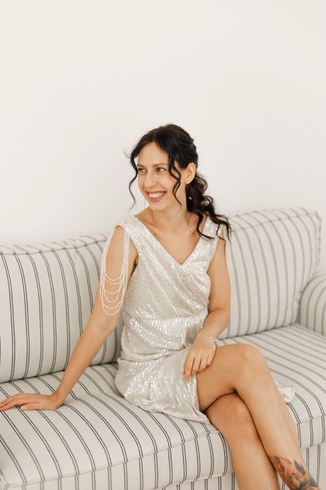 Продам красивое платье новогоднее