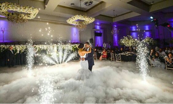 Fum greu și artificii de ring