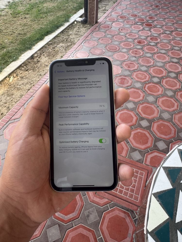 Iphone 11 64 tali dakument bot