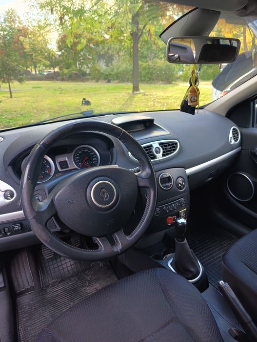 Градски автомобил Renault Clio - 2007