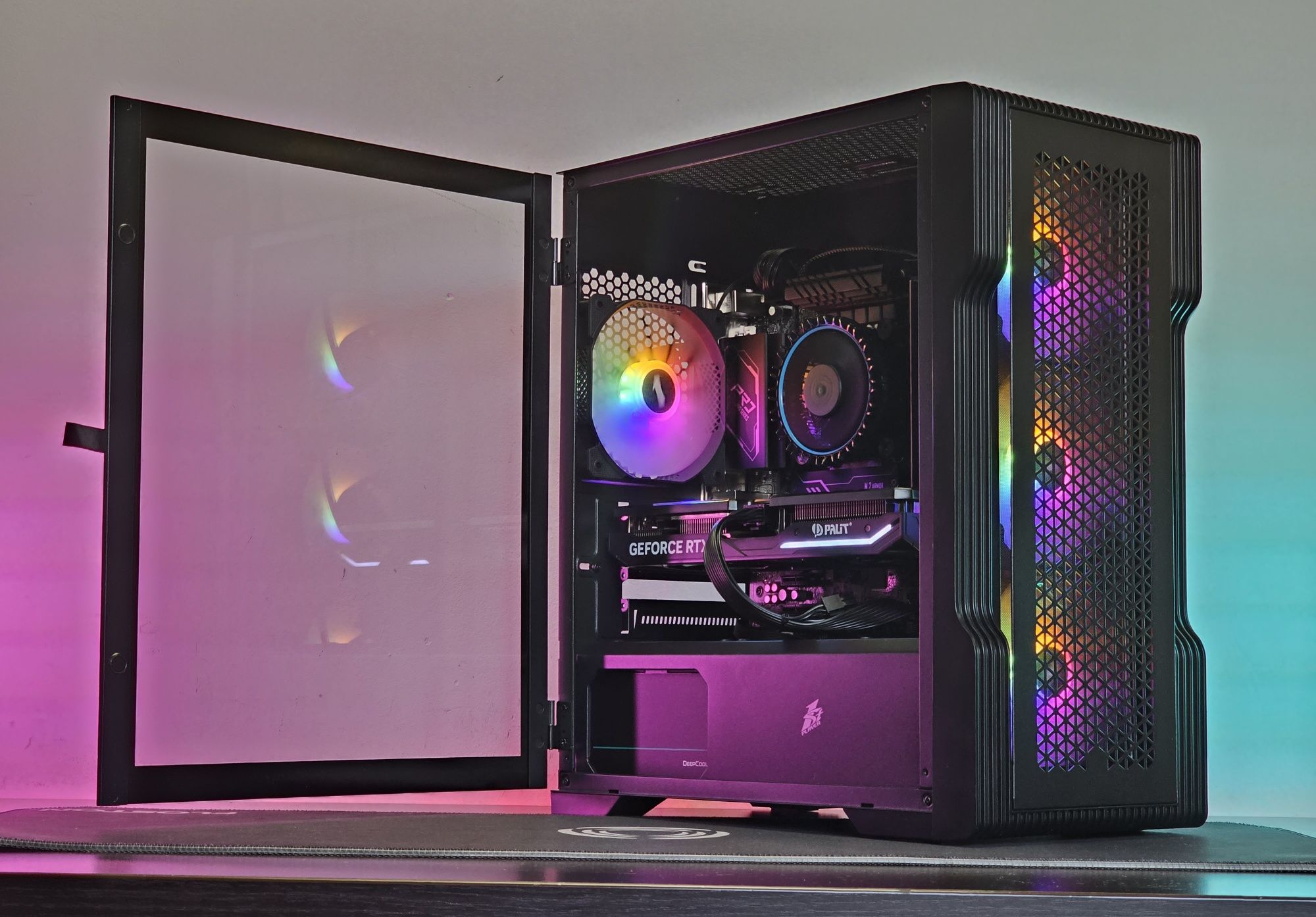 Core i7-13700F/RTX 4070 12GB/RAM 32GB/M.2 512GB/Чисто Нов+Гаранция!