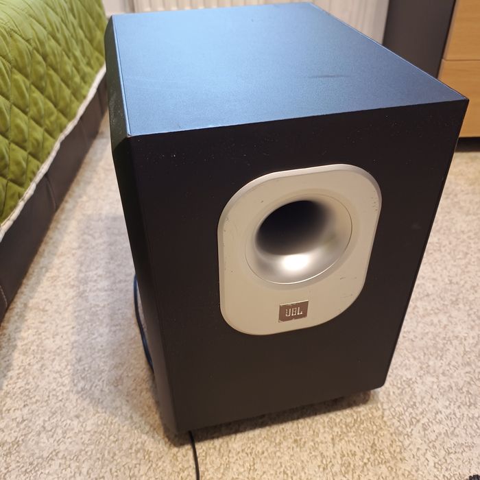 Subwoofer activ JBL sub 200/230 defect