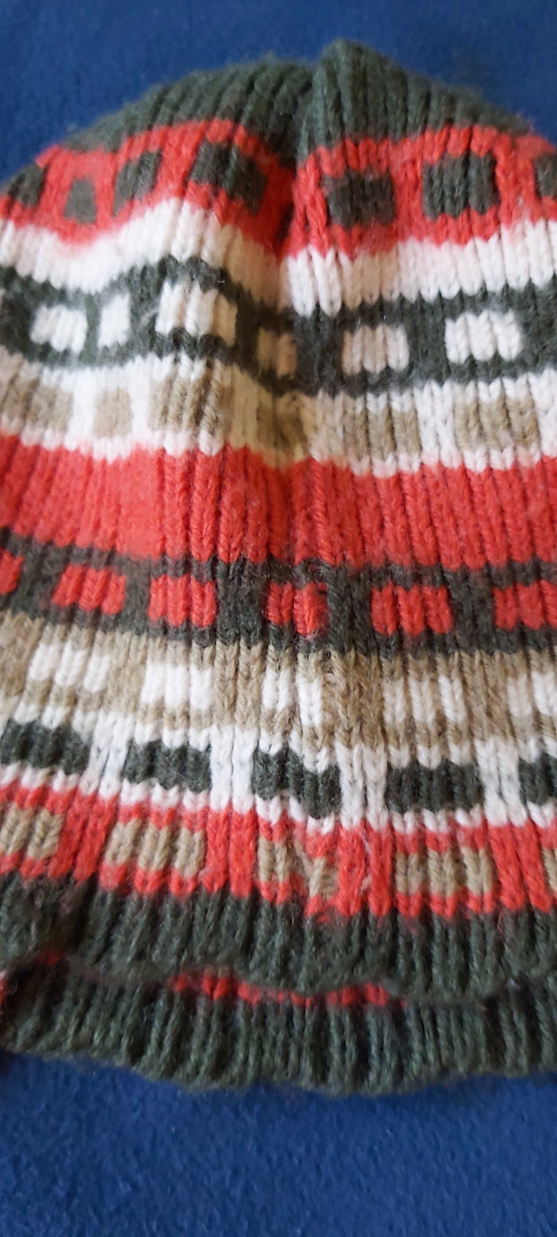 Caciula lana model Peru