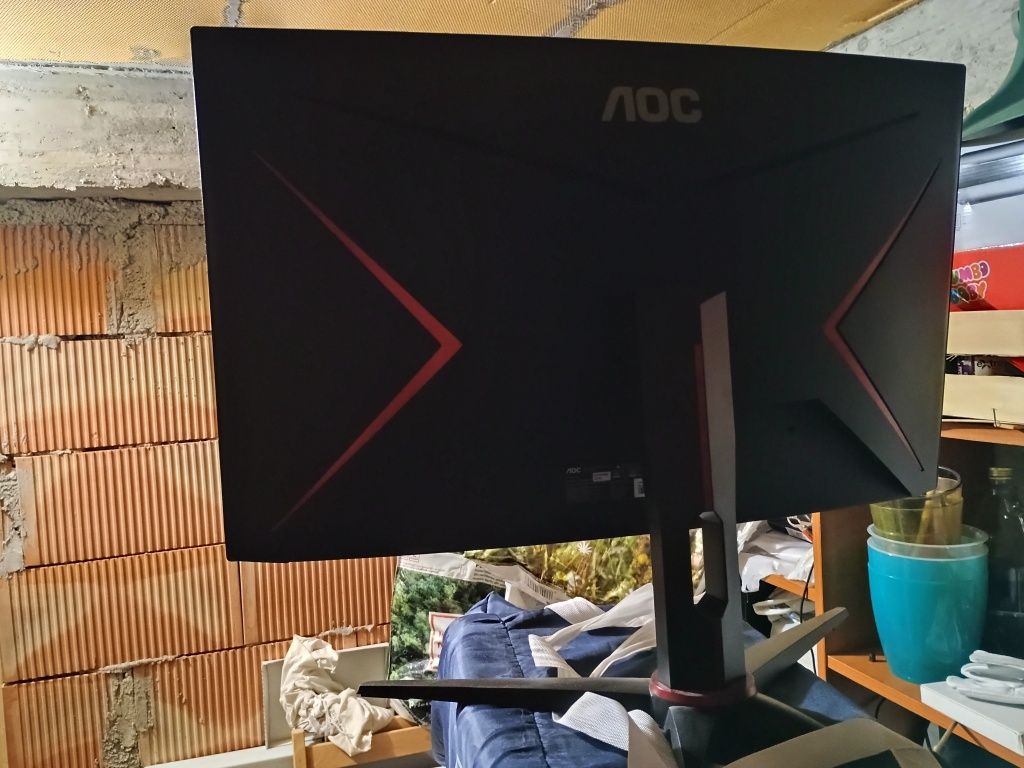 Vând monitor gaming