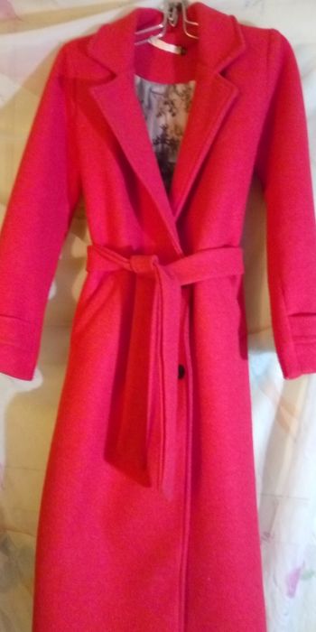 Пальто демисезонное, " VANESSA". раз42, рост175, новое ,