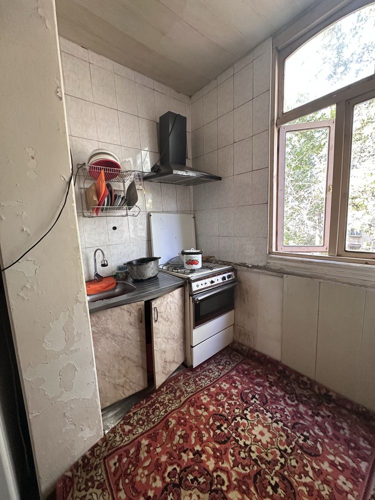 Ттз 2 Продаётся квартира 3/3/4 балкон 1.5х6
