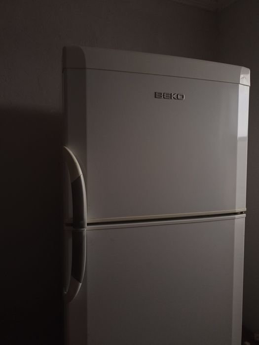 Холодильник 10.000 продам