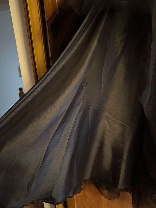 Fustă neagră tul cu jupa