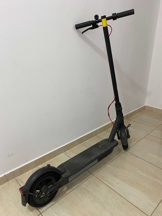 Trotinetă electrică Xiaomi Mi Pro 2, negru