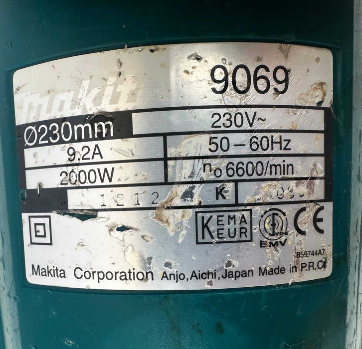Makita 9069 - Голям ъглошлайф 2000W 230мм