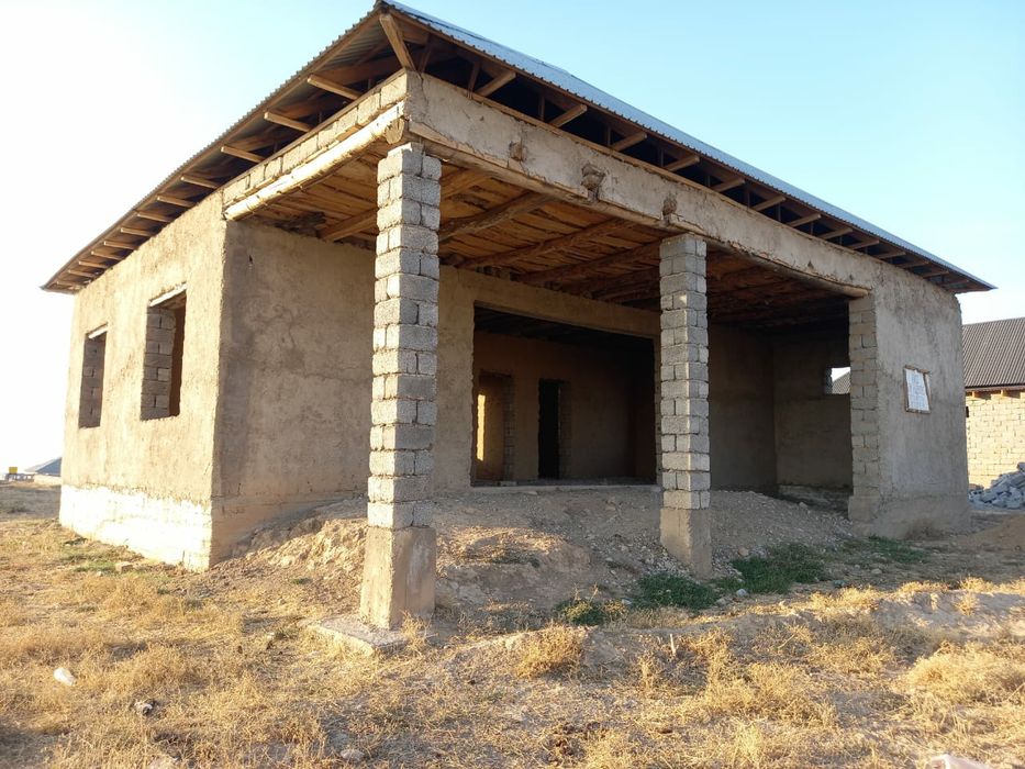 Үй Қарасуда сатылады 'бағасы келісім