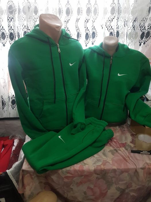 Trening unisex pret buc